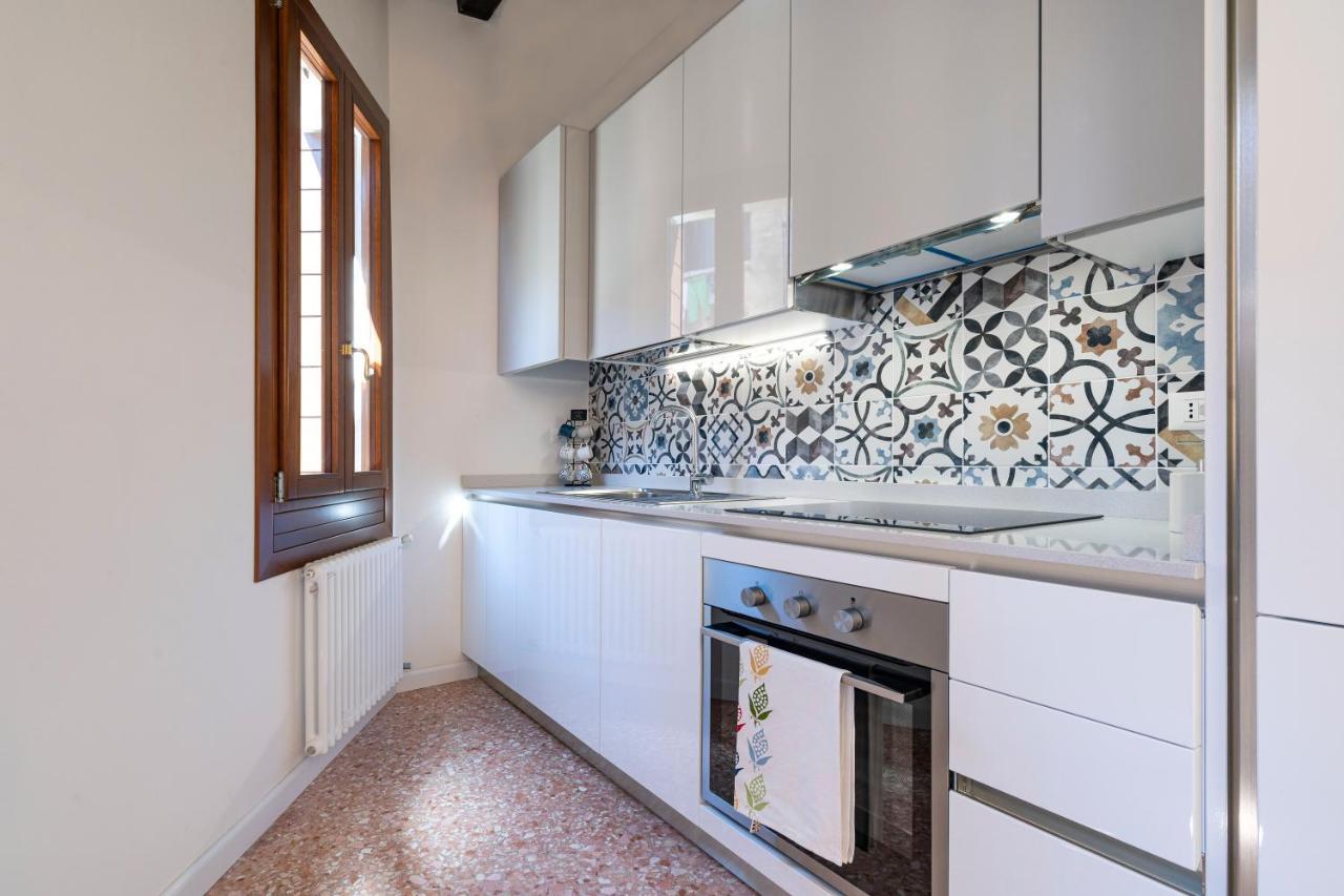 Querini Suite-Balcony On Canal, Close To San Marco Venedik Dış mekan fotoğraf