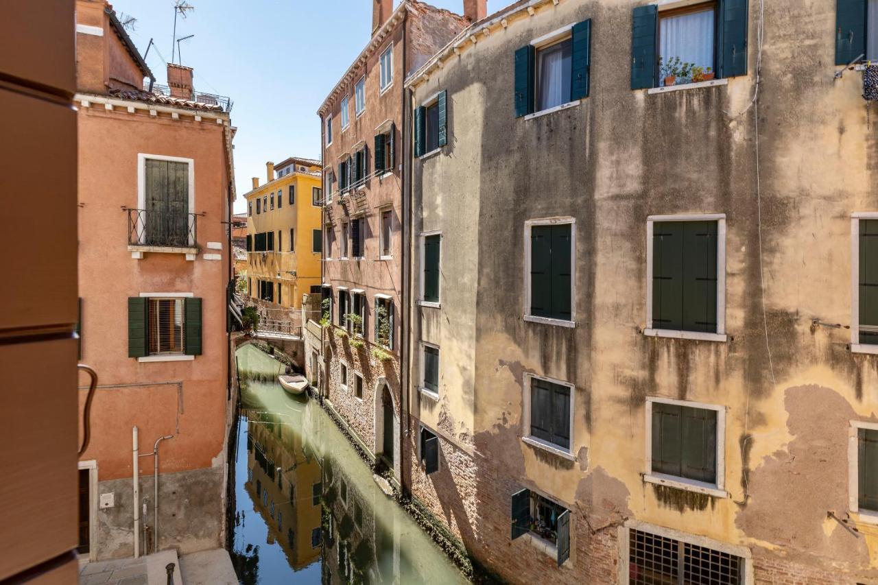 Querini Suite-Balcony On Canal, Close To San Marco Venedik Dış mekan fotoğraf