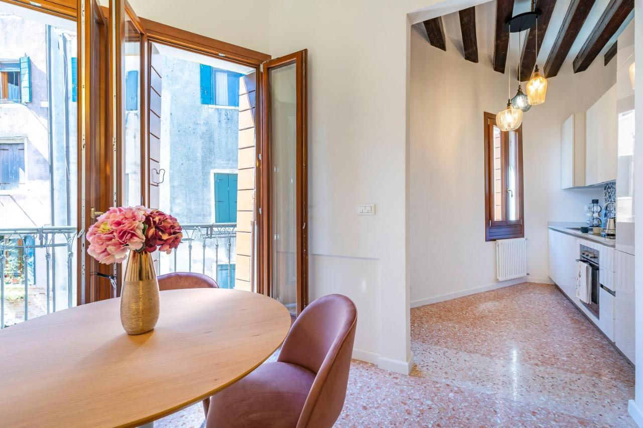 Querini Suite-Balcony On Canal, Close To San Marco Venedik Dış mekan fotoğraf