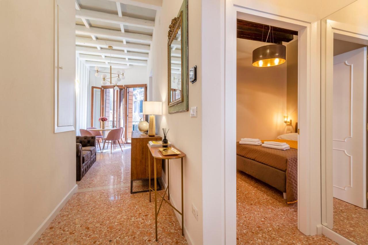 Querini Suite-Balcony On Canal, Close To San Marco Venedik Dış mekan fotoğraf