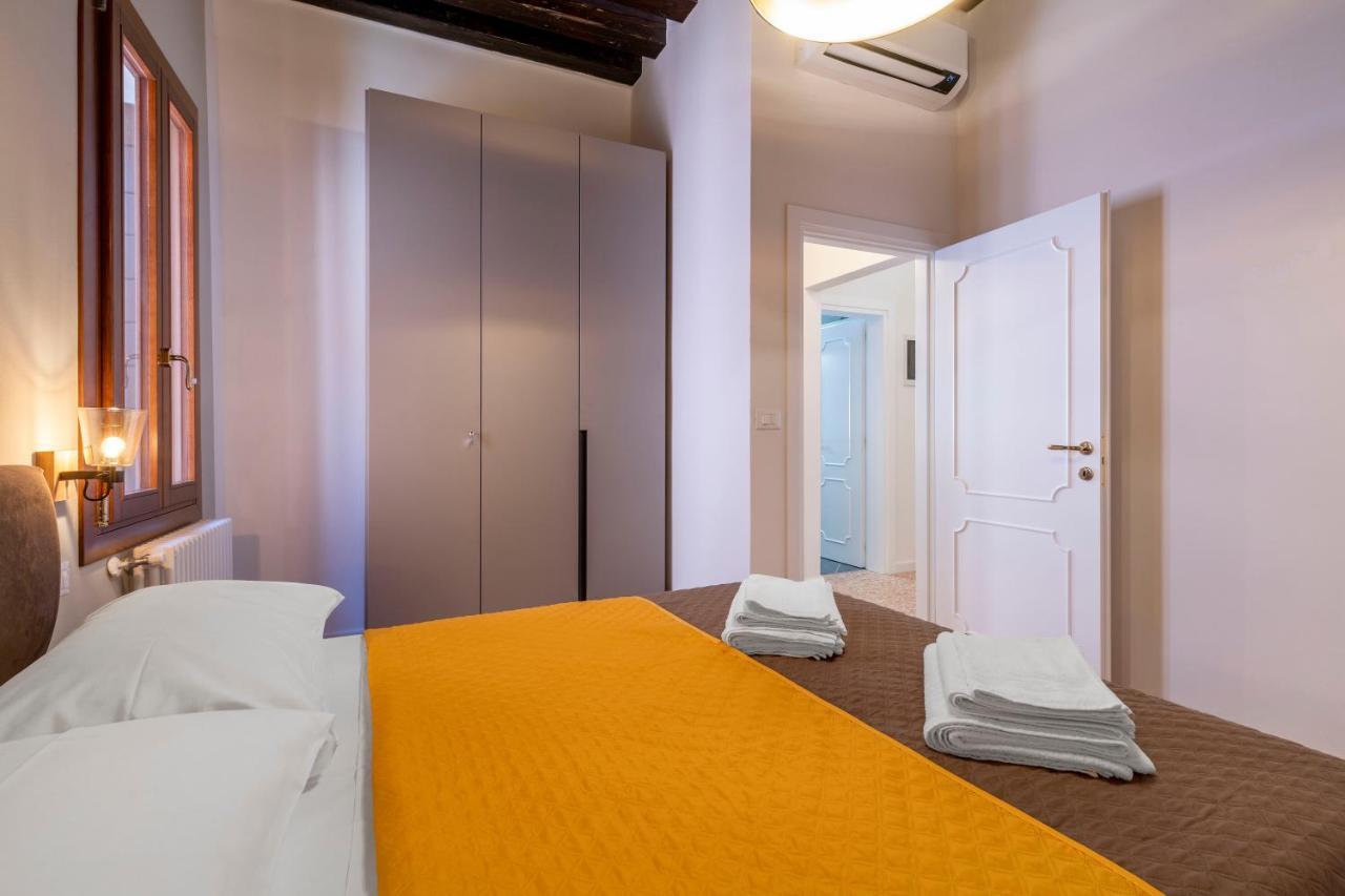Querini Suite-Balcony On Canal, Close To San Marco Venedik Dış mekan fotoğraf